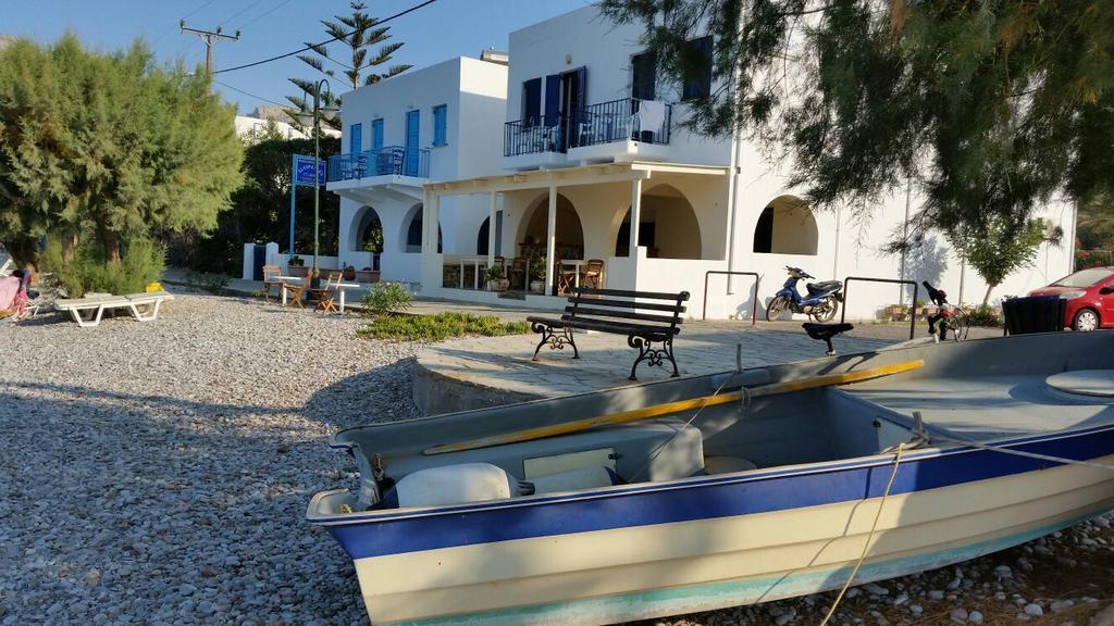 Pavlos Rooms Livadia  Luaran gambar