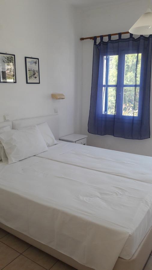 Pavlos Rooms Livadia  Luaran gambar