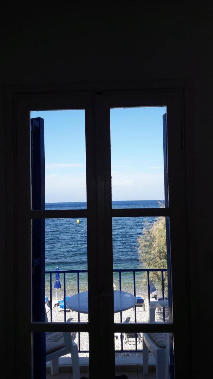 Pavlos Rooms Livadia  Luaran gambar